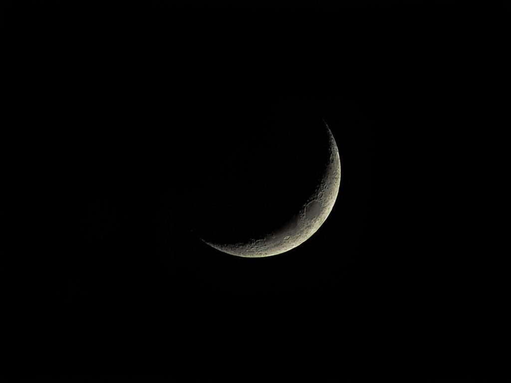 Beautiful Crescent Moon Photos