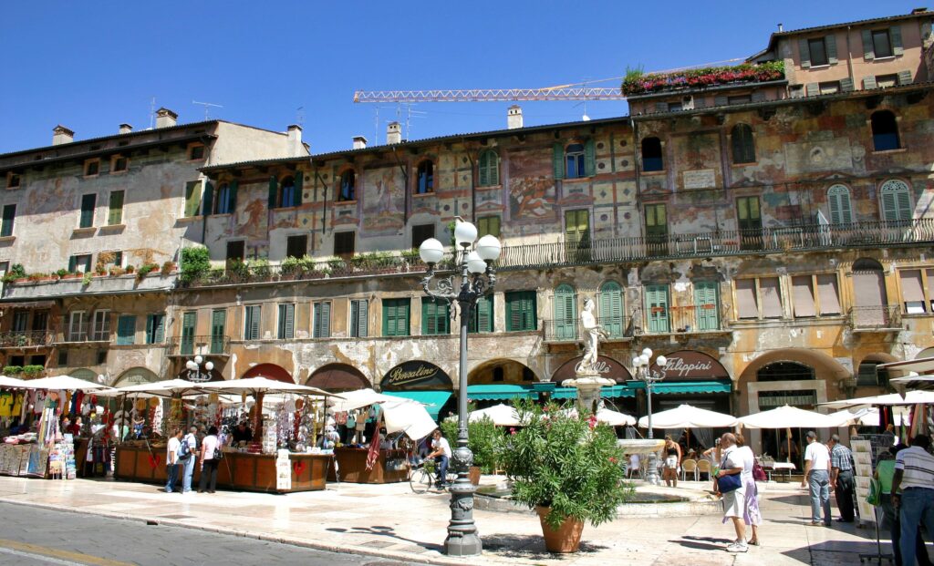 Street market in Verona, Italy wallpapers and Wallpaper wallpapers