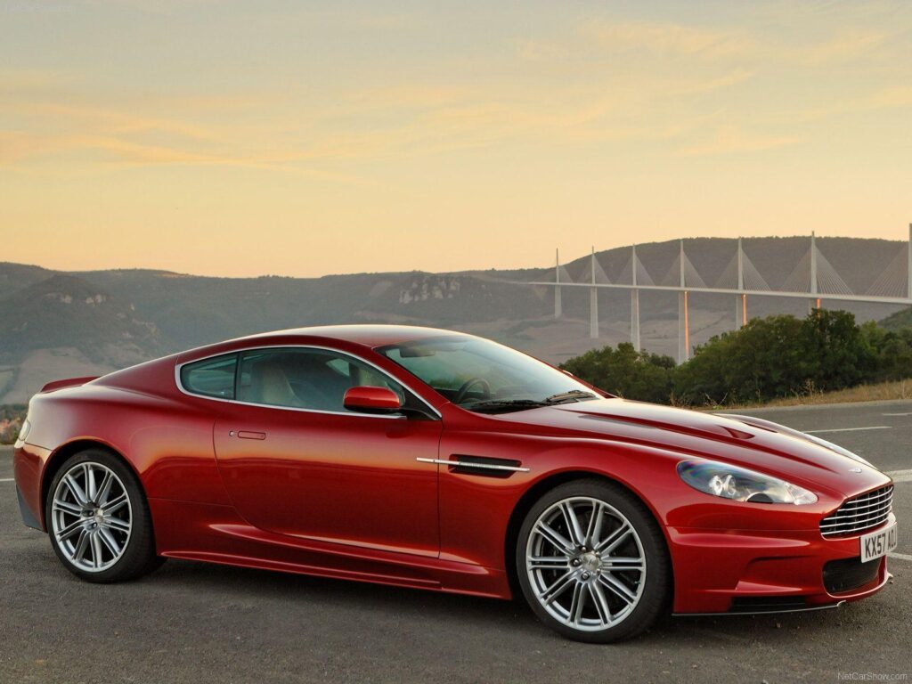 Check this out! our new amazing Aston Martin DBS wallpapers