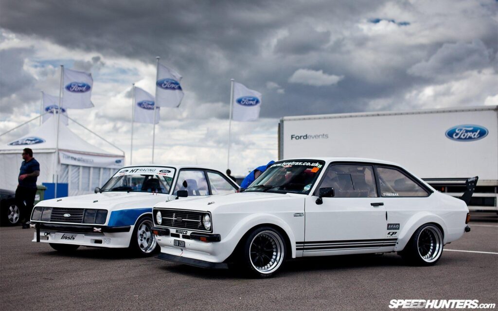 Ford escort backround 2K Pictures,