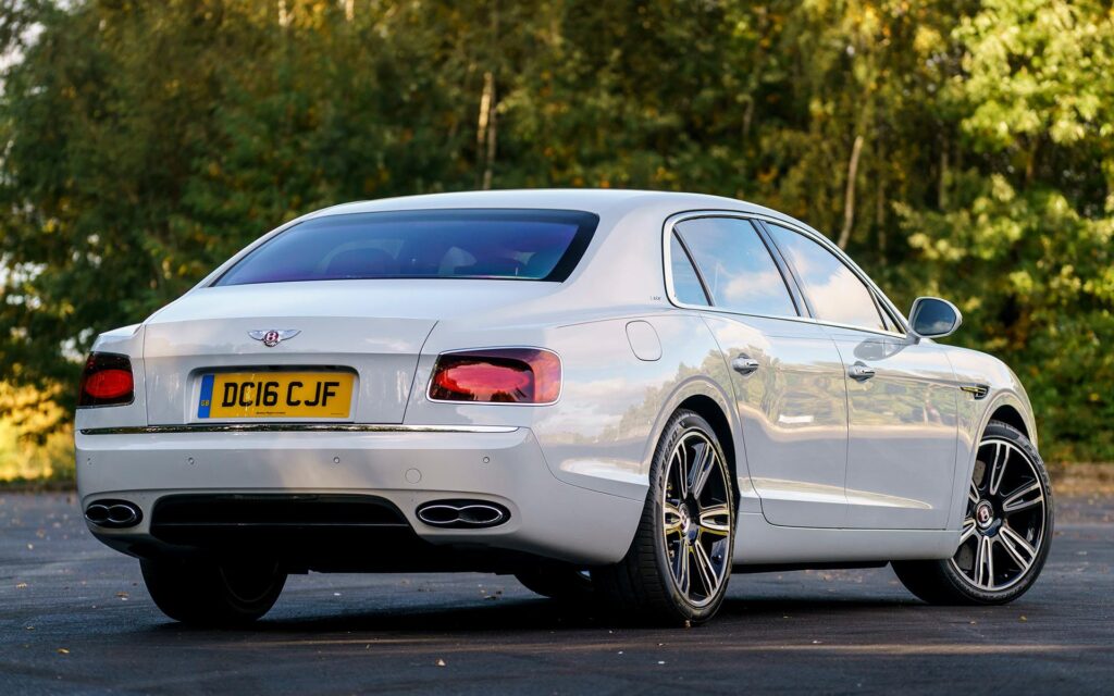 Bentley Flying Spur V S