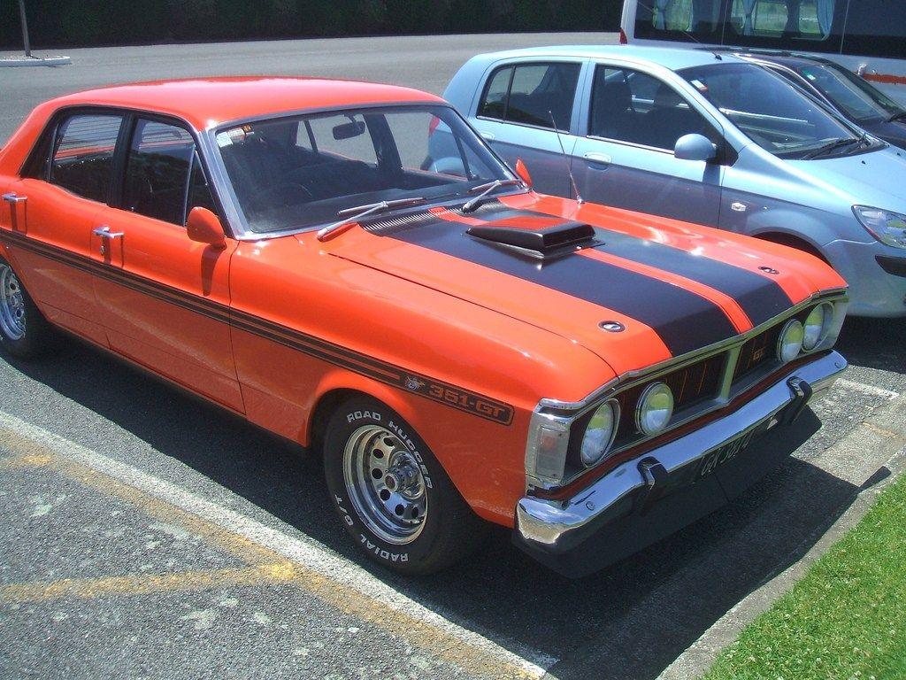 Cohort Classic Ford Falcon