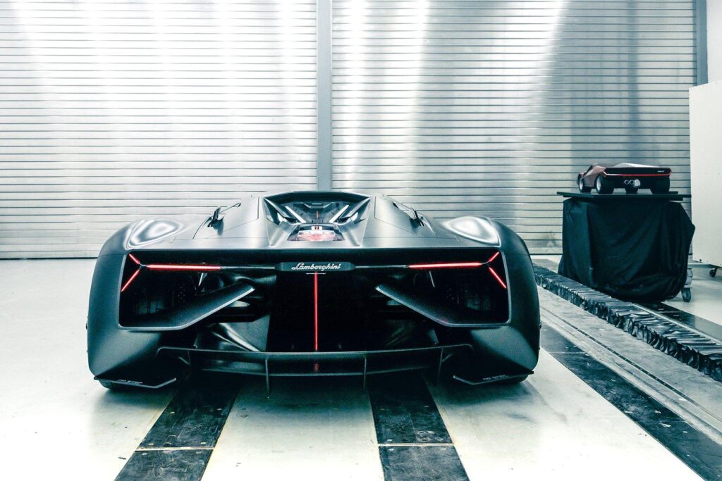 Lamborghini Terzo Millennio specs, photos and news