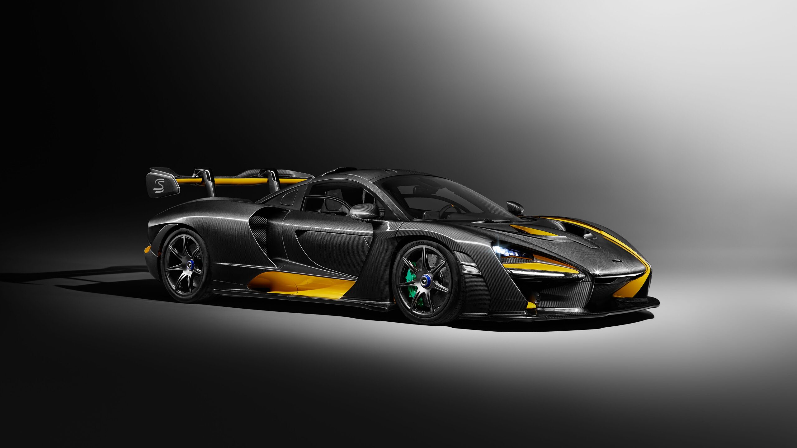 McLaren Senna Carbon Theme by MSO K Wallpapers