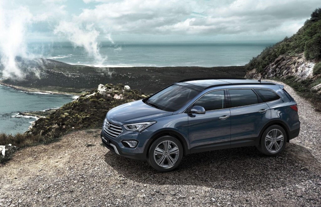 Hyundai Santa Fe SUV Sport wallpapers HD