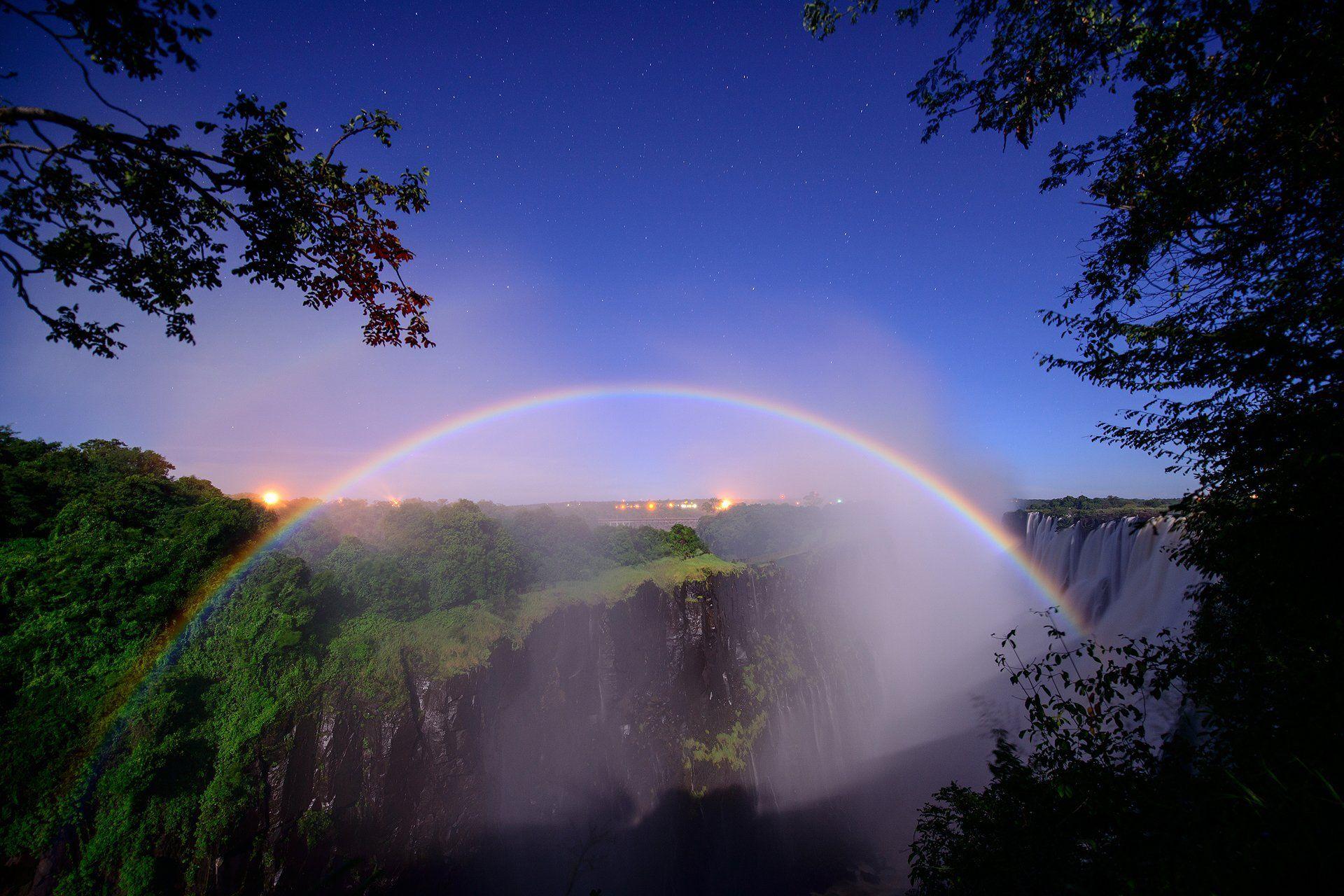 South africa border of zambia and zimbabwe river zambezi waterfall