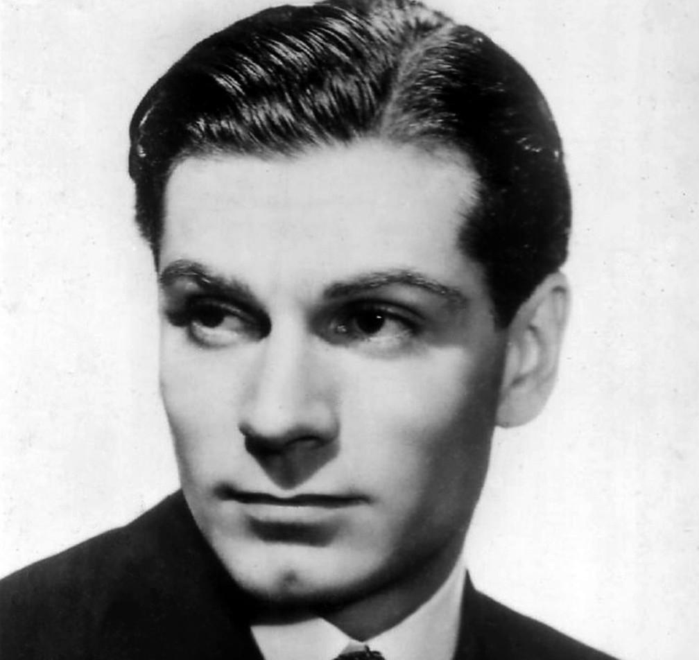 The Studio Exec SIR EDWIN FLUFFER REMEMBERS LAURENCE OLIVIER
