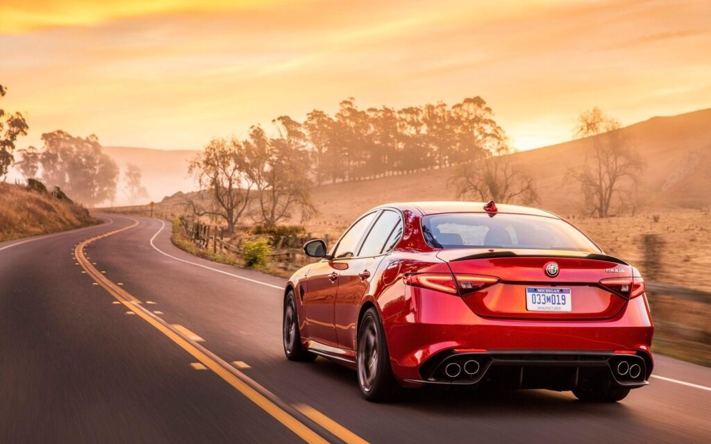 Alfa Romeo Giulia Wallpapers