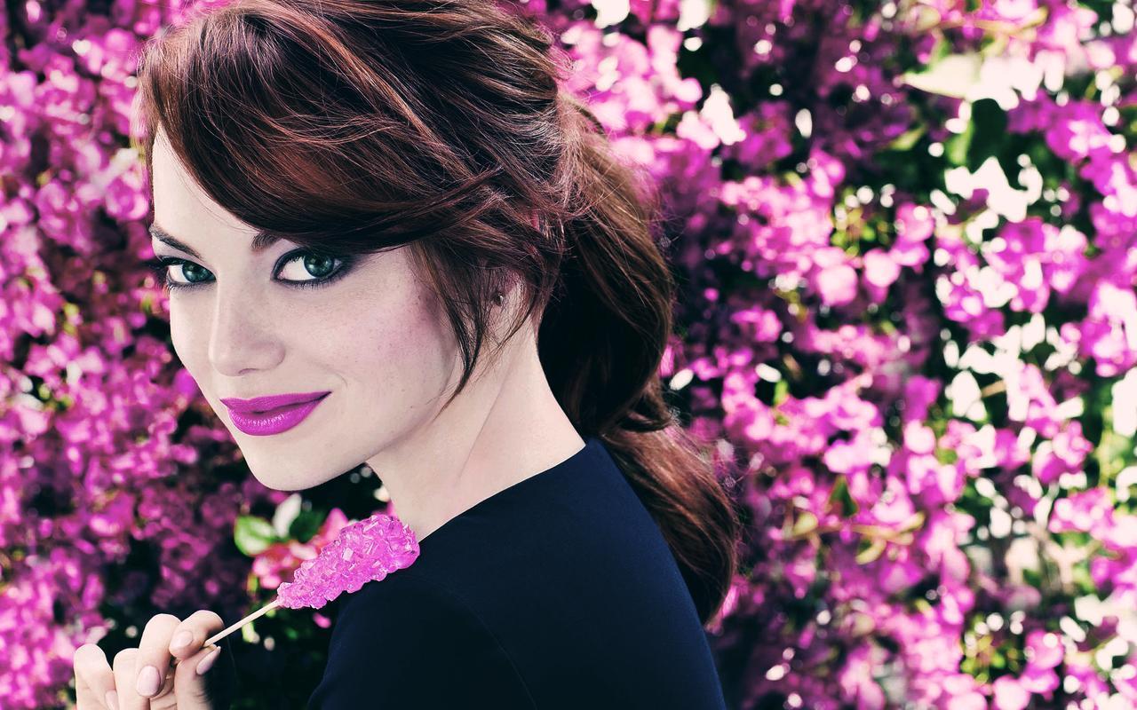 Emma Stone Wallpapers by aurel