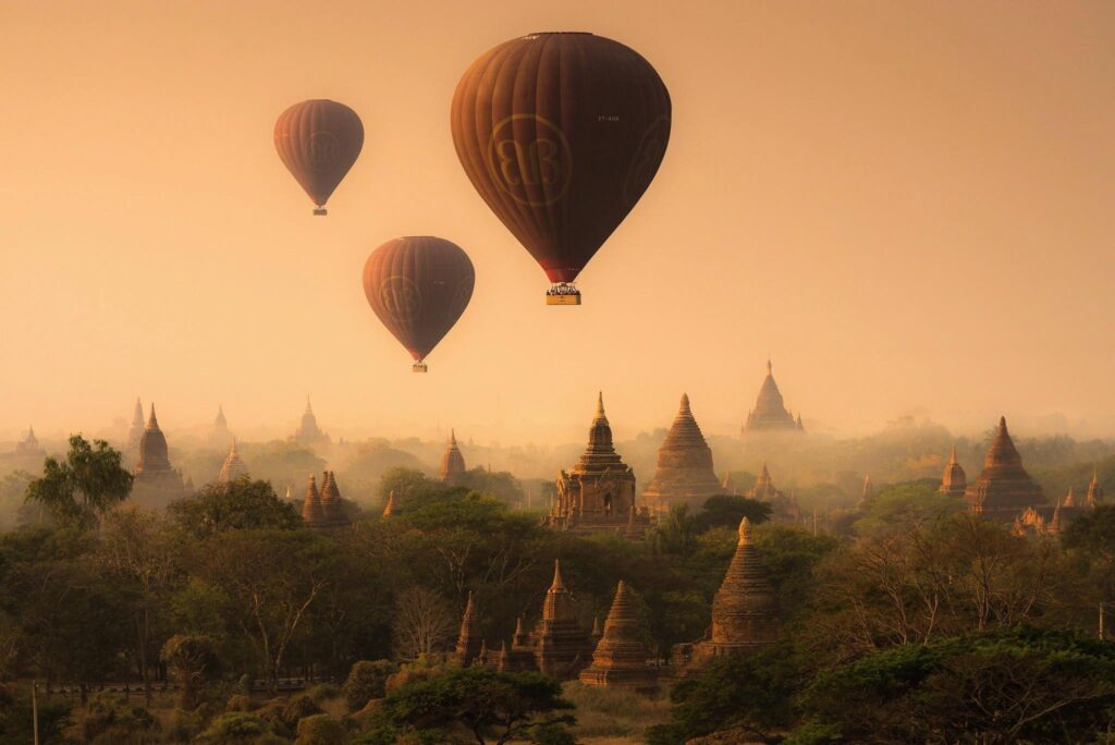 Wallpapers Myanmar, Bagan, pagoda, temple, hot air balloon, balloon