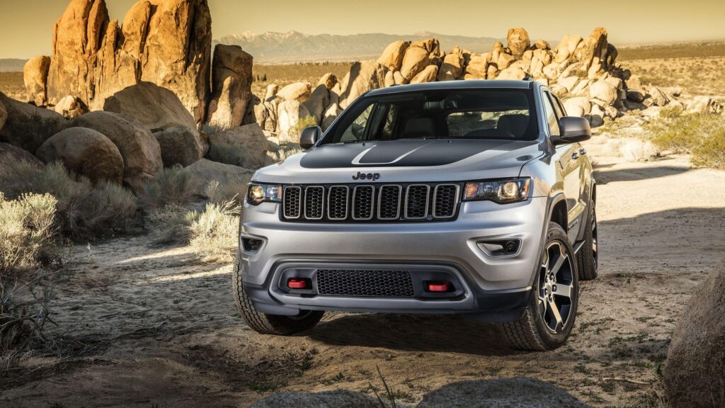 Jeep Grand Cherokee Trailhawk Wallpapers