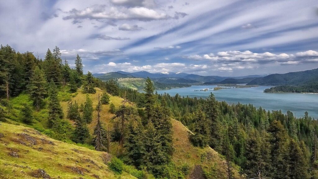 Lakes Beautiful Lake Coeur Alene Idaho Mountains Forests Clouds