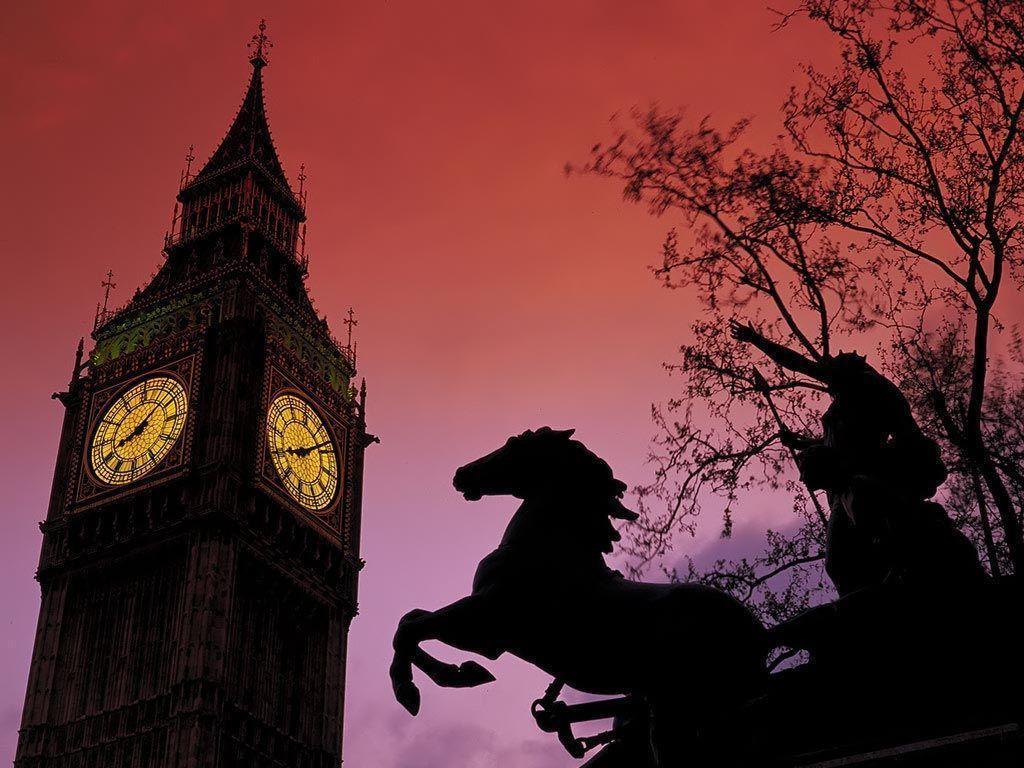 Desk 4K Wallpapers · Gallery · Travels · Big Ben Palace of