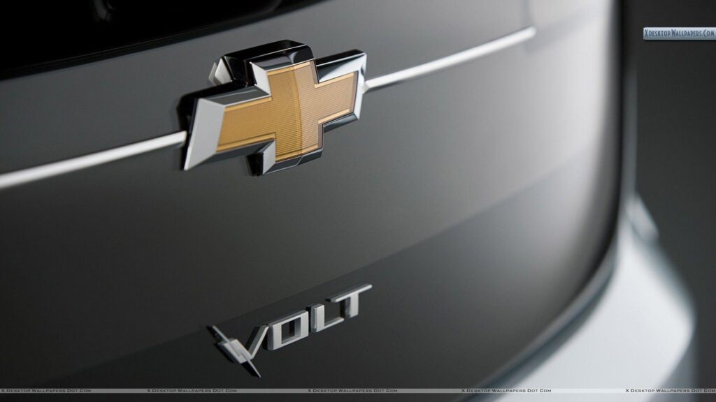 Chevrolet Volt – Logo On Trunk Wallpapers