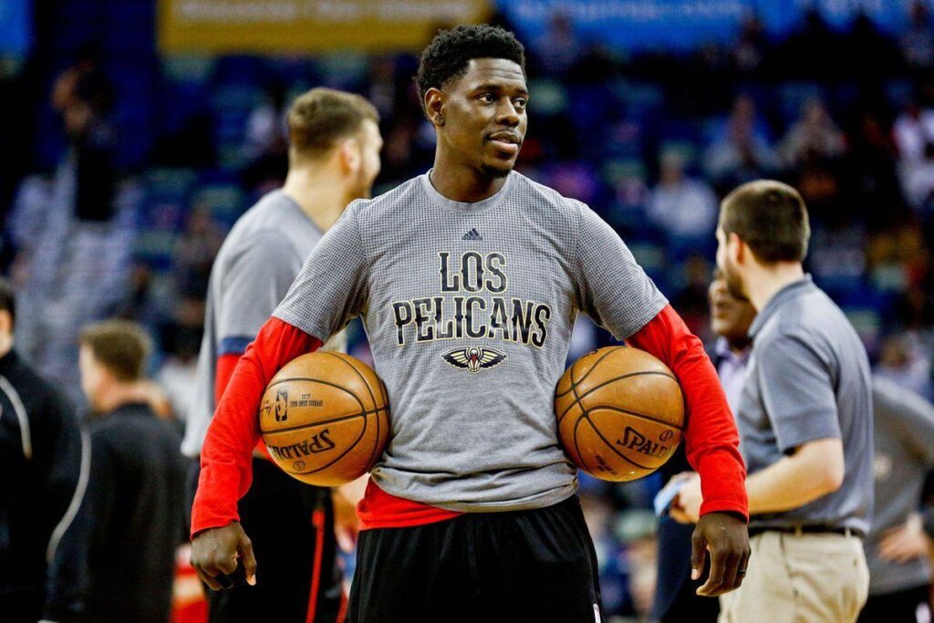 Jrue Holiday seen working out at the New Orleans Pelicans practice