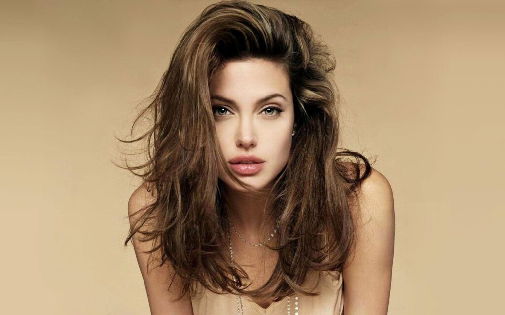 Angelina Jolie 2K Wallpapers