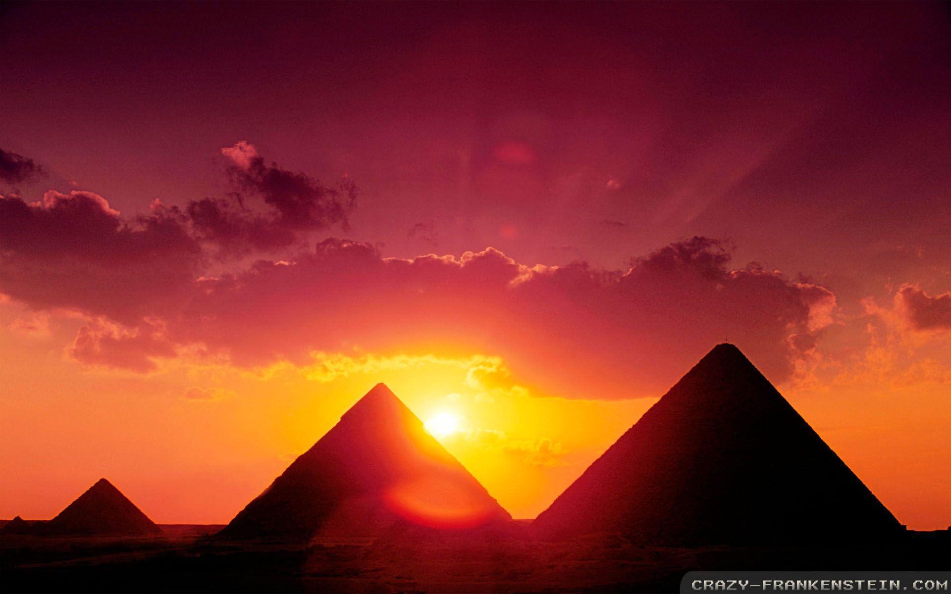 Pyramids of Giza wallpapers