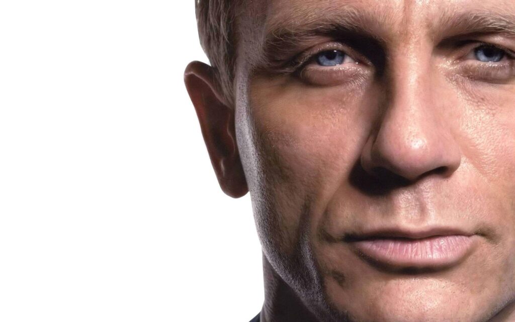Daniel Craig Wallpapers High Resolution and Quality Download