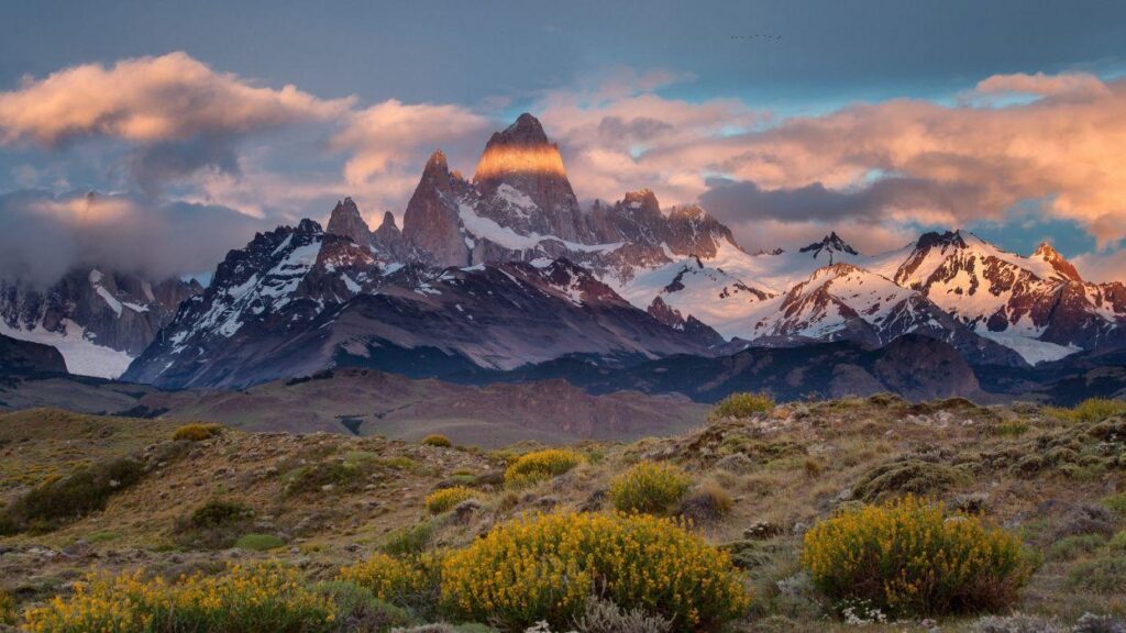 Argentina Chile border Patagonia Monte desert Mount Fitz Roy