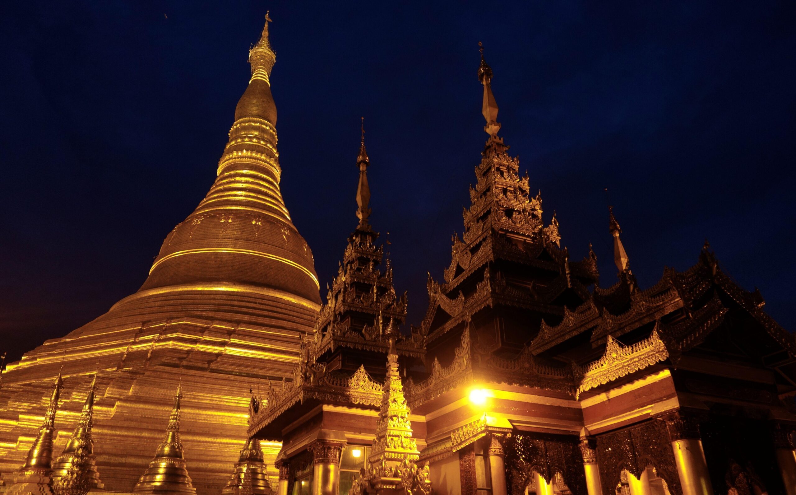 Shwedagon Pagoda k Retina Ultra 2K Wallpapers