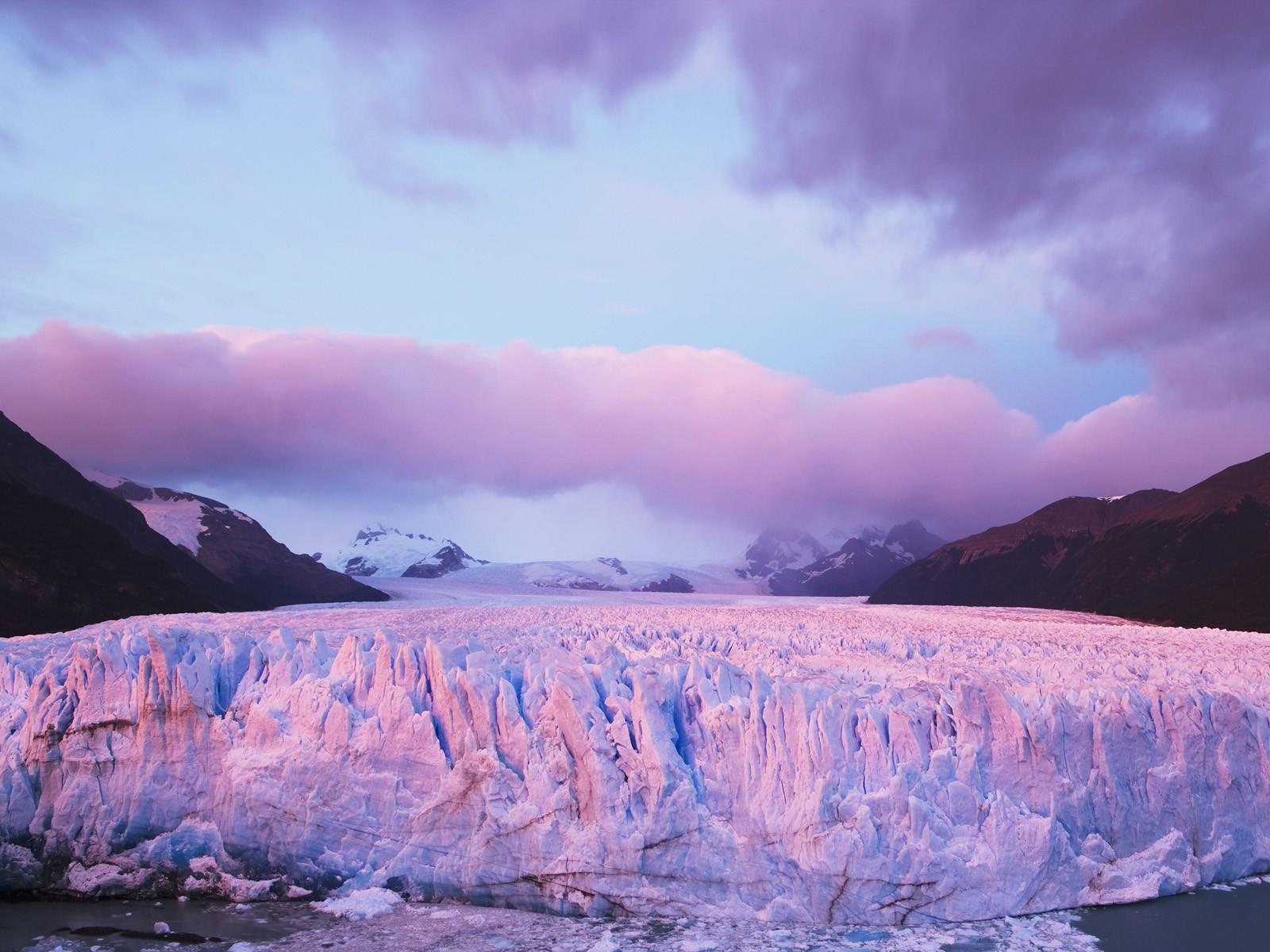 Perito Moreno Glacier at Sunrise Los Glaciares National Park