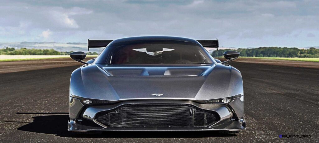 Aston Martin VULCAN Meets Legendary Avro Vulcan Namesake