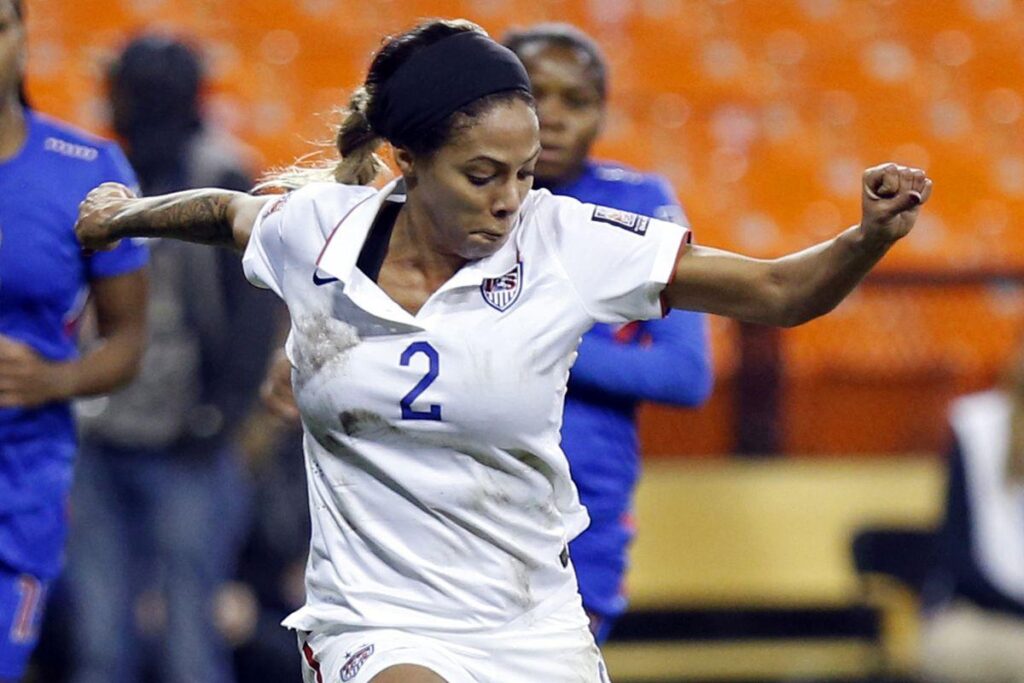FC Kansas City acquire Sydney Leroux and Tiffany McCarty in trades