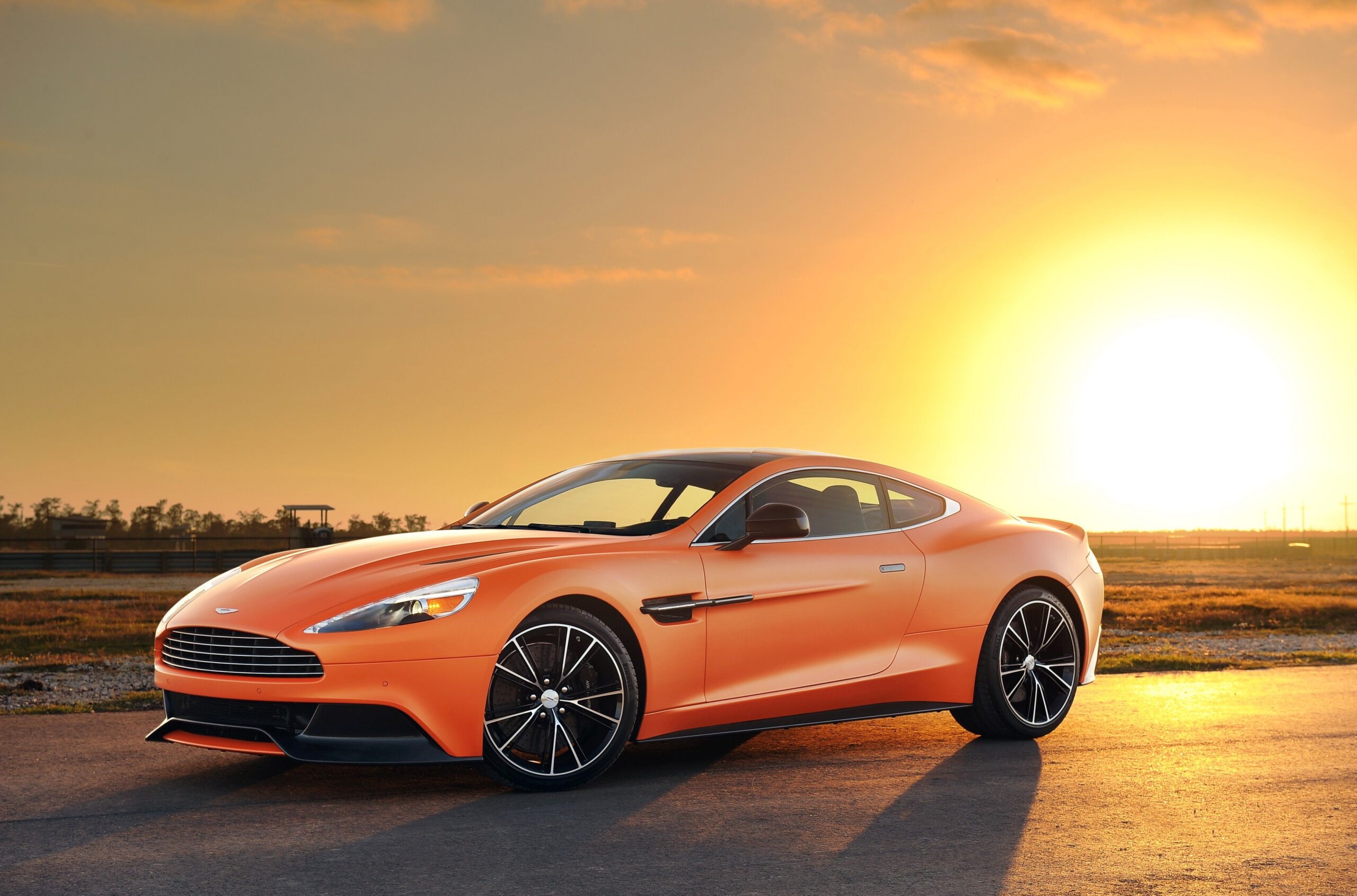Aston Martin Vanquish Wallpapers, Pictures, Wallpaper