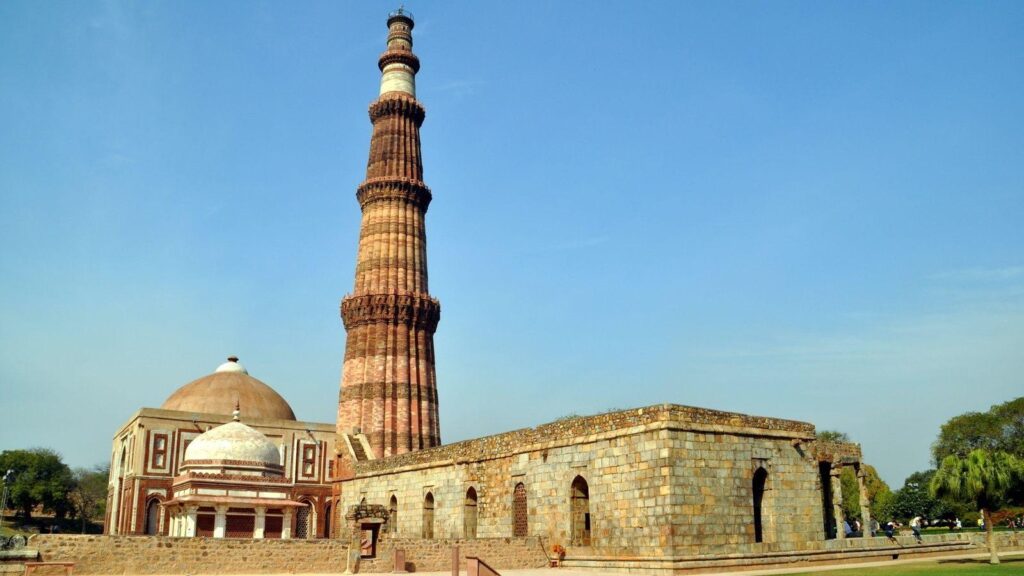 HD Wallpapers Of The Qutub Minar Monument In New Delhi