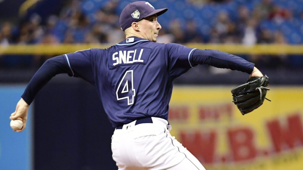 Blake Snell, Rays agree to five