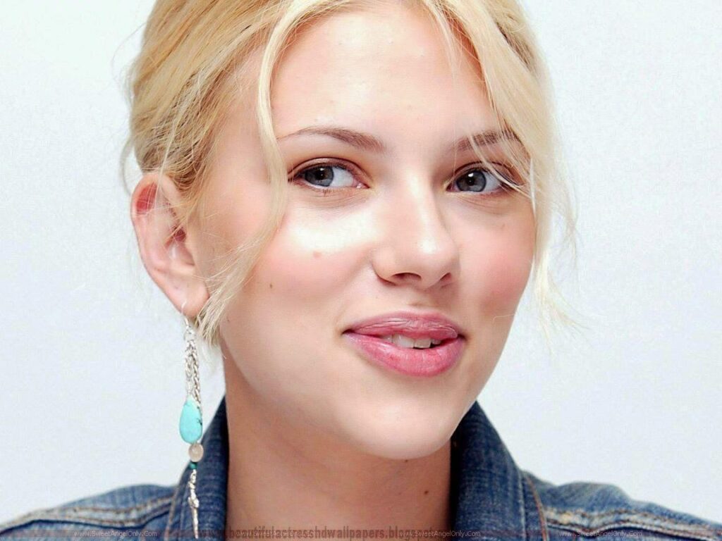 Beautiful Actress 2K Wallpapers scarlett johansson wallpapers hd