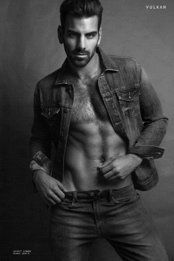 Nyle DiMarco Archive