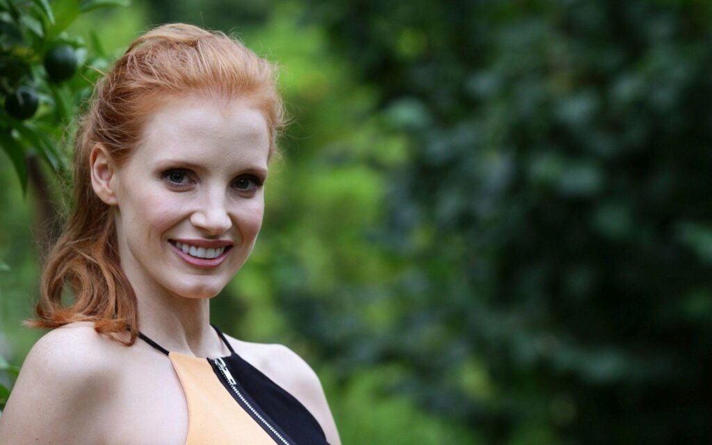 Jessica Chastain Smile Wallpapers