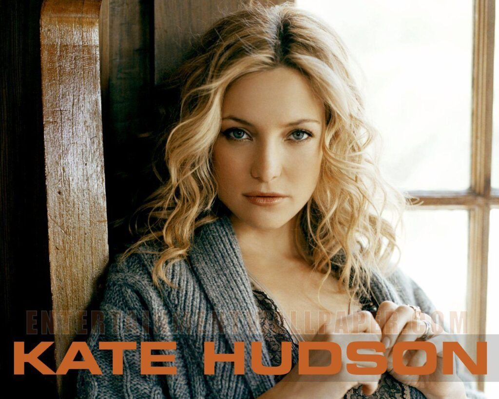 Kate Hudson 2K Desk 4K Wallpapers