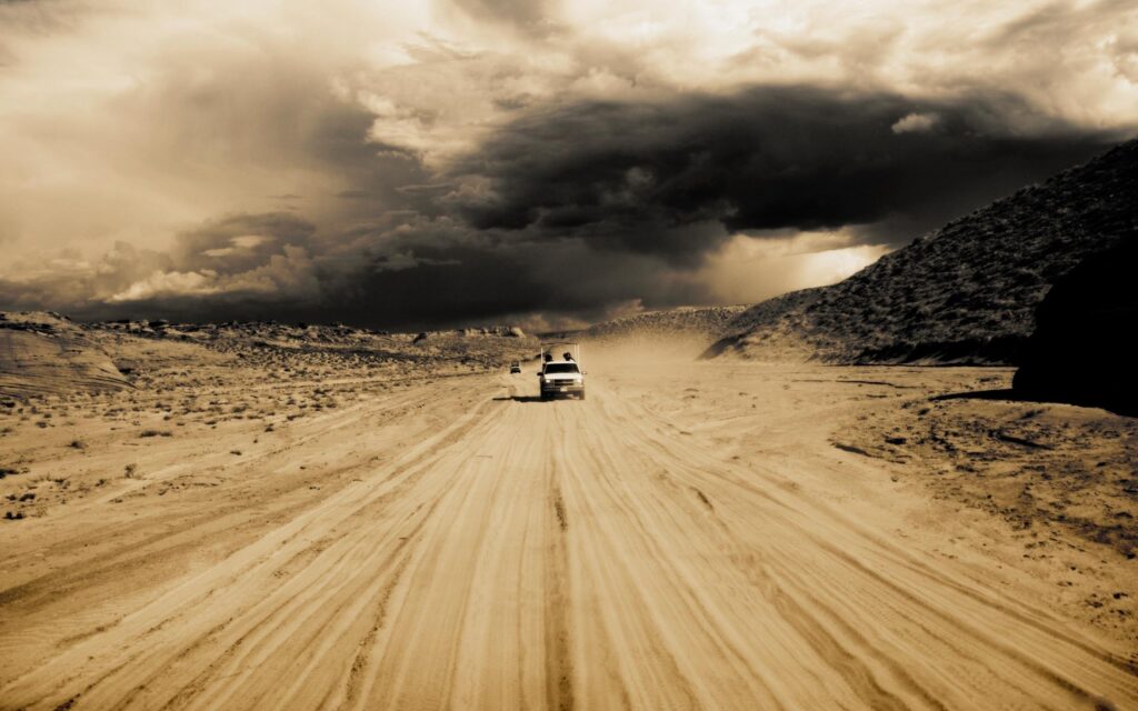 Wallpapers desert, storm, dust, car desk 4K wallpapers » Nature