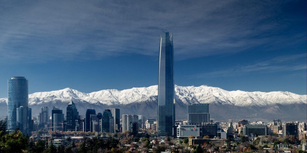 Los rascacielos y la cordillera Center La gran torre