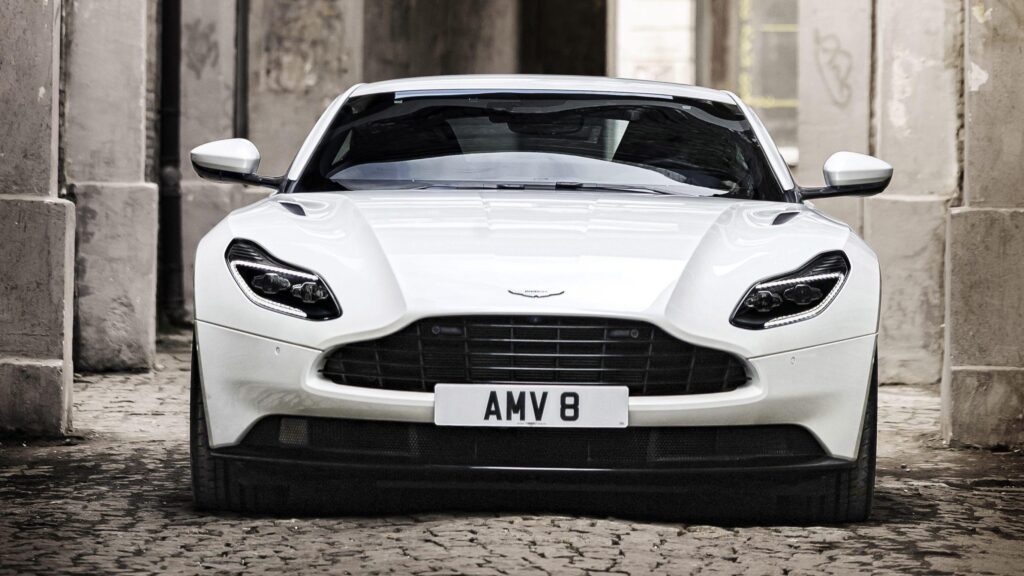 Aston Martin DB V 2K Wallpapers