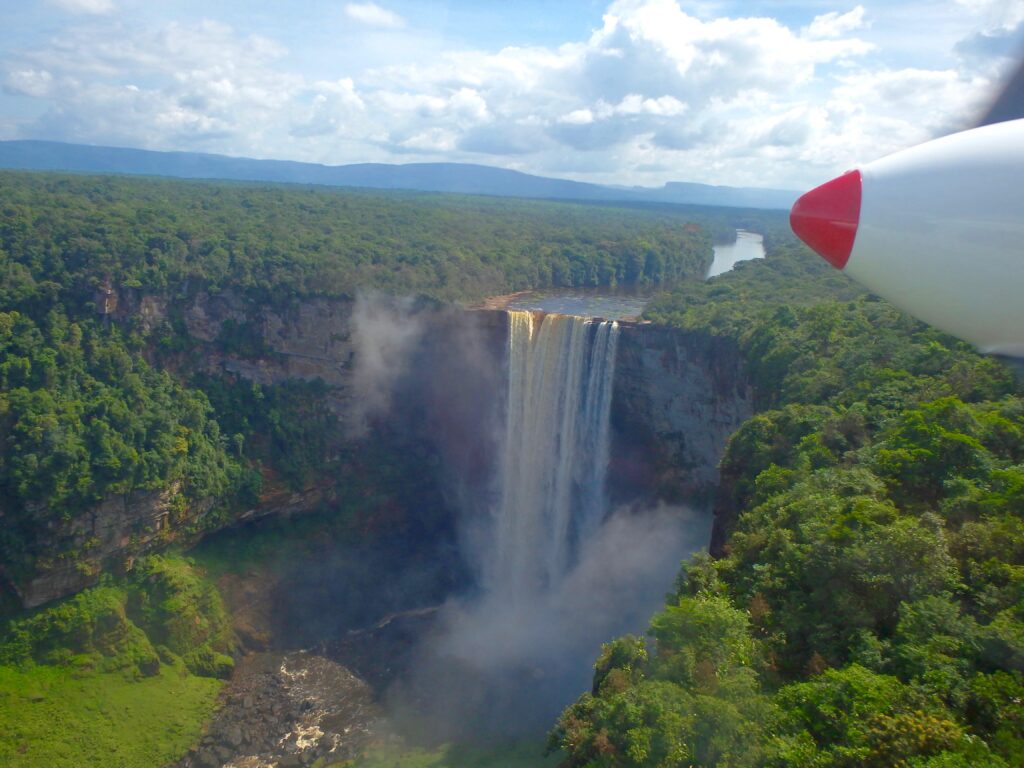 Tallest One Drop Waterfall In The World