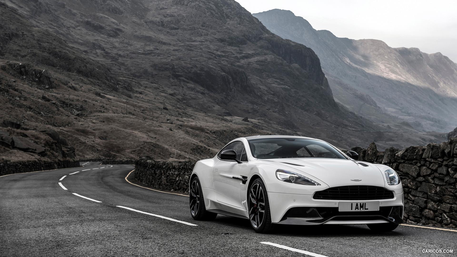 Aston Martin Vanquish Carbon White Edition