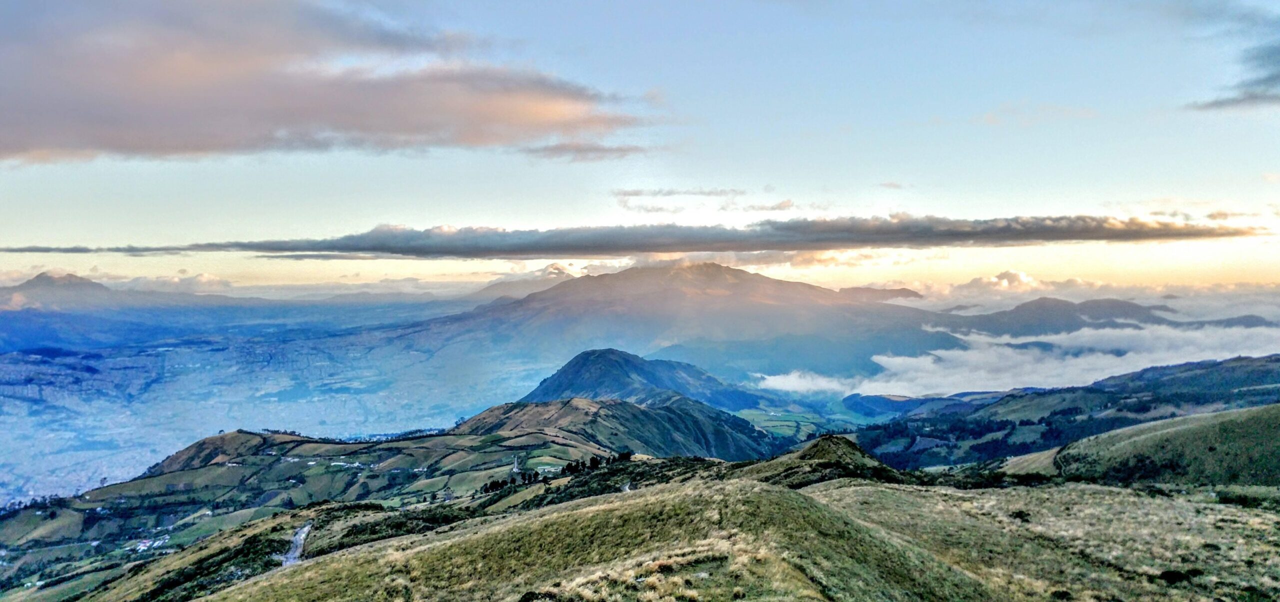 Quito wallpapers k for your phone and desk 4K screen