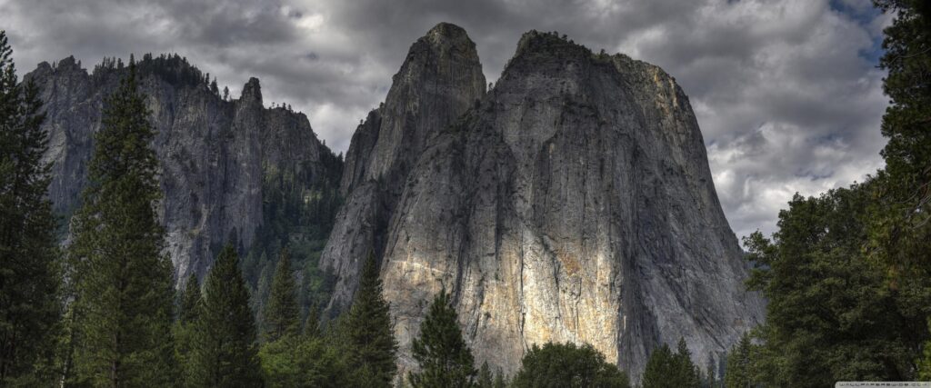 Middle Cathedral Rock, Yosemite Valley, California ❤ K 2K Desktop