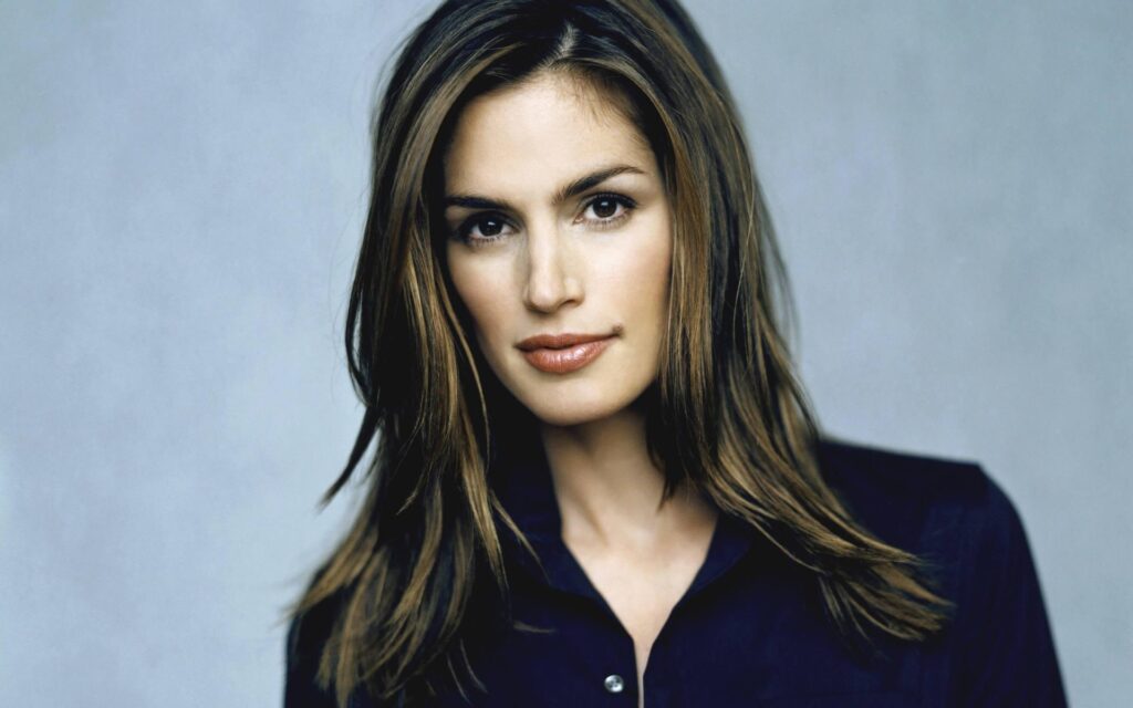 Sexy Cindy Crawford Beautiful 2K Wallpapers