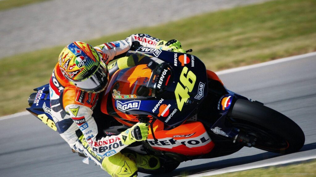 Download Valentino Rossi Wallpapers