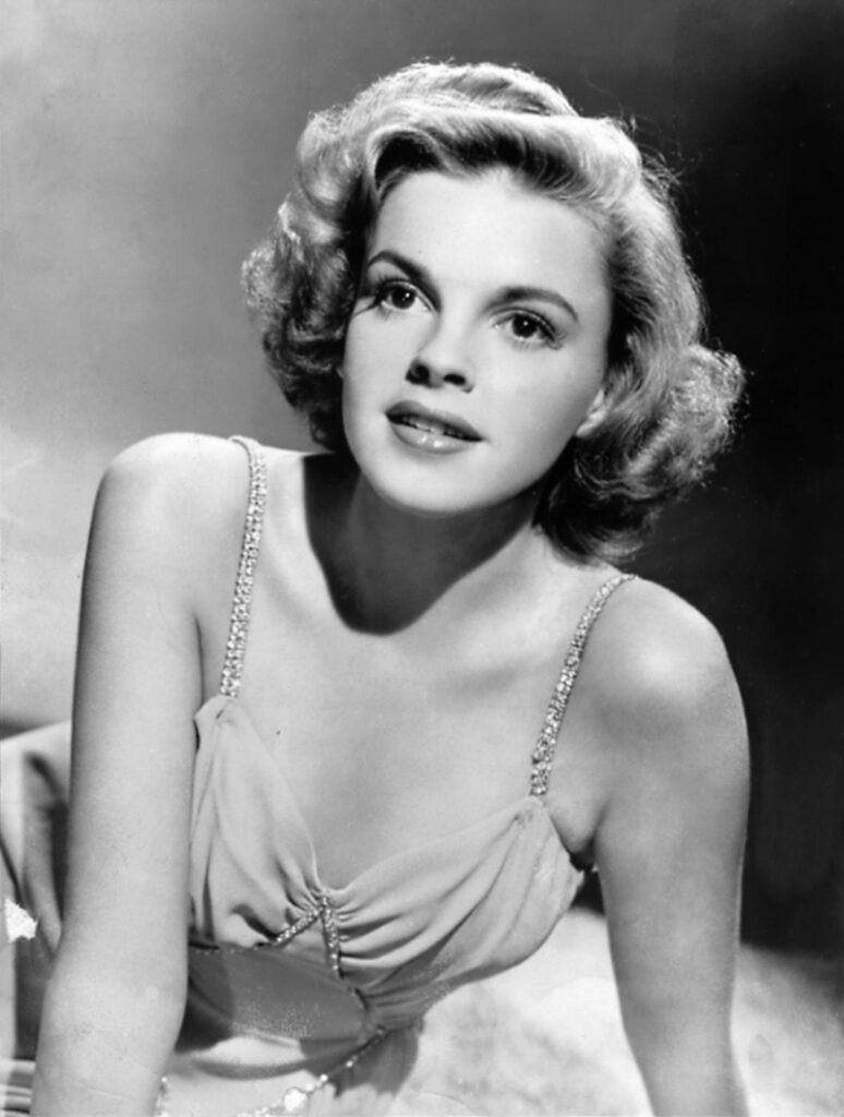 Judy Garland 2K Wallpapers