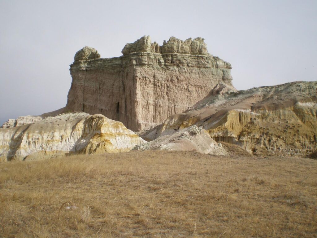 Castle Rock In South Dakota Nature Mountains Wallpapers