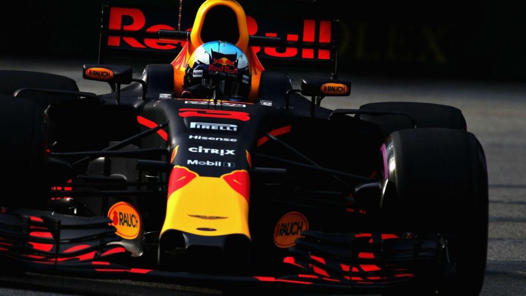 Singapore GP, Practice One Daniel Ricciardo and Red Bull set the pace