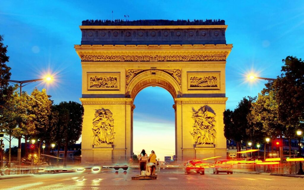 Awesome Arc de Triomphe Night Pictures