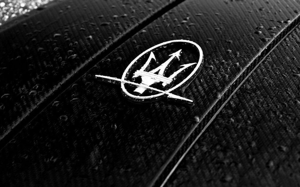 2K Maserati Logo Wallpapers