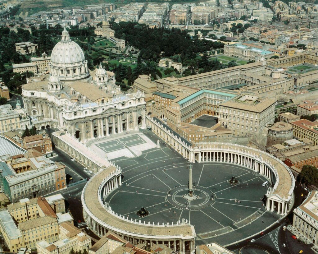 Wide 2K Vatican City Wallpapers