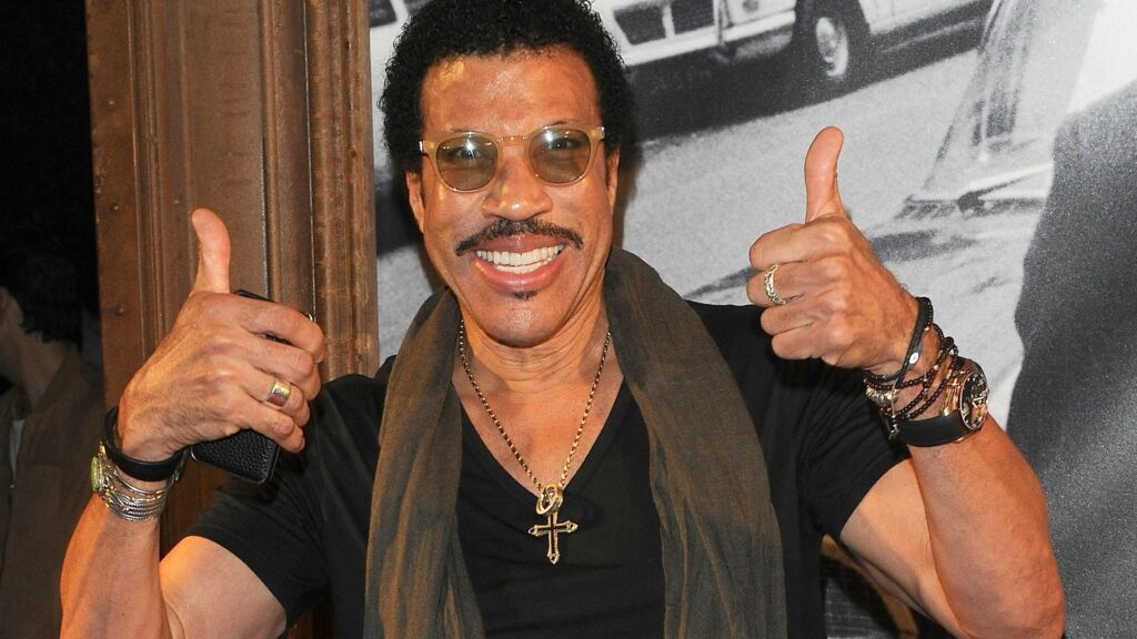 Lionel Richie Smile Wallpapers  – Full HD